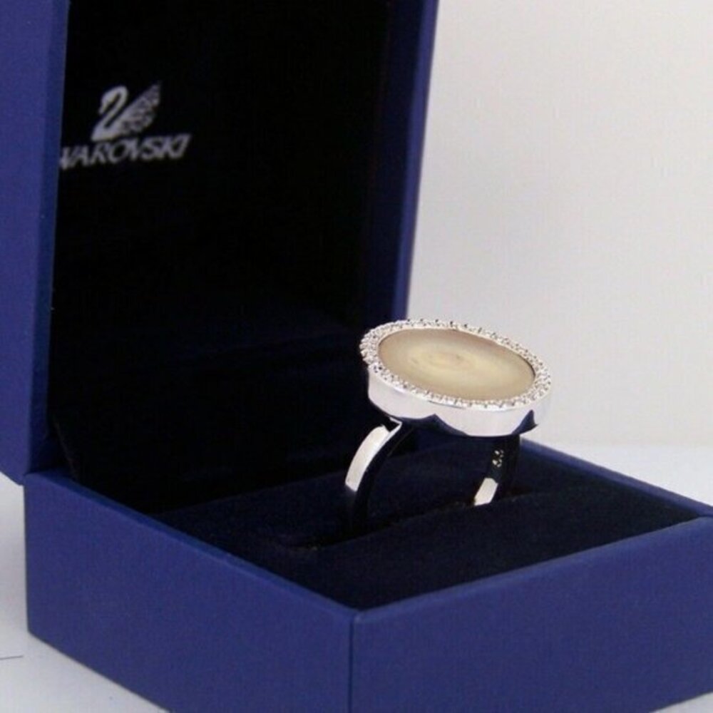 Swarovski Crystal valentine Ring Round Silver Natural stone